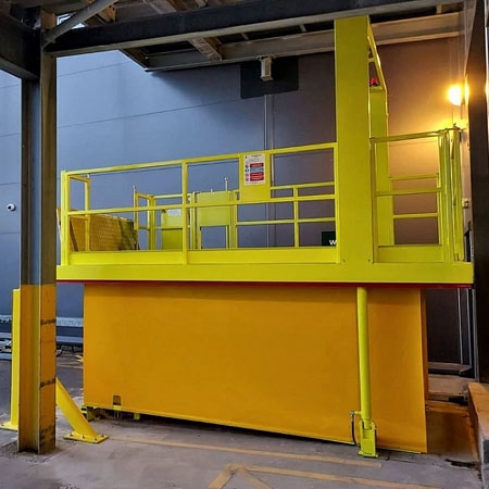 Lifting platforms (Scissor Lifts)