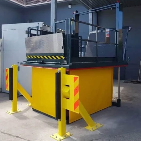 Lifting platforms (Scissor Lifts)