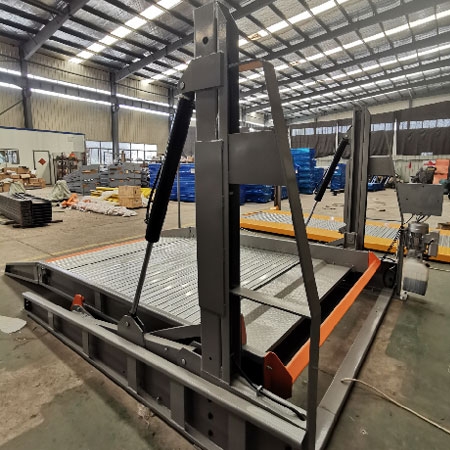 Tilting car parking lift,  lifting height 1700mm, lifting weight 2000kg