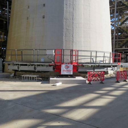 WRLIFT, Mast Climbing Work Platform, Max Height: 200 meters, Capacity: 1250 Kg (Single Column), 2500 Kg (Double Column), Speed: 8 m/min