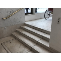 Thames Retracting Stairlift